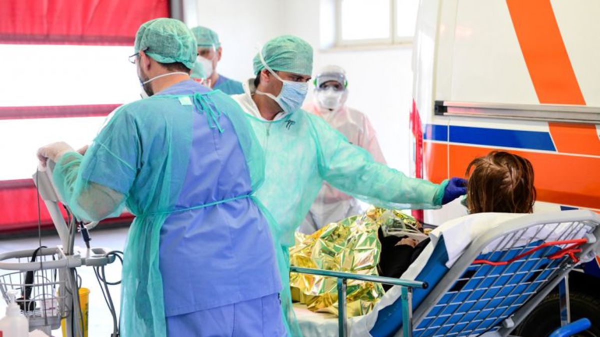 Los contagios entre profesionales de la salud representan el 8,3% de los casos totales en Italia.