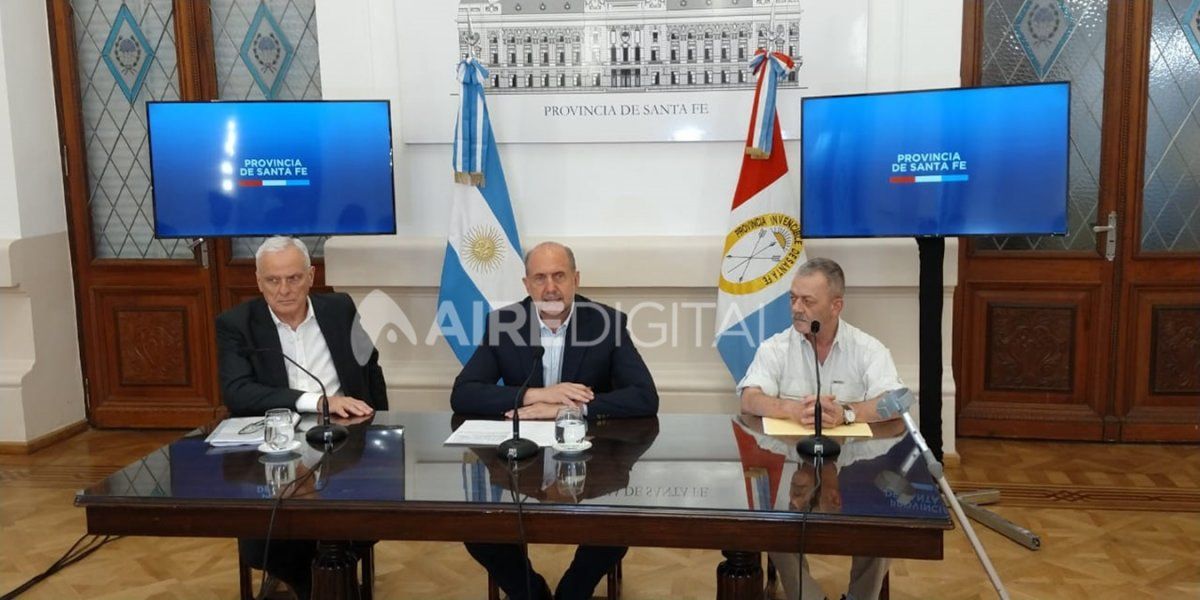 La última vez que el jefe de Policía y el ministro de Seguridad hablaron fue el 20 de marzo, cuando Sarnaglia participó de una conferencia de prensa junto a Perotti y Parola. Ese día explicó el trabajo de las fuerzas de seguridad en la cuarentena.