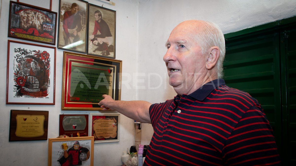 José nos muestra los reconocimientos hechos por los hinchas. La Agrupación