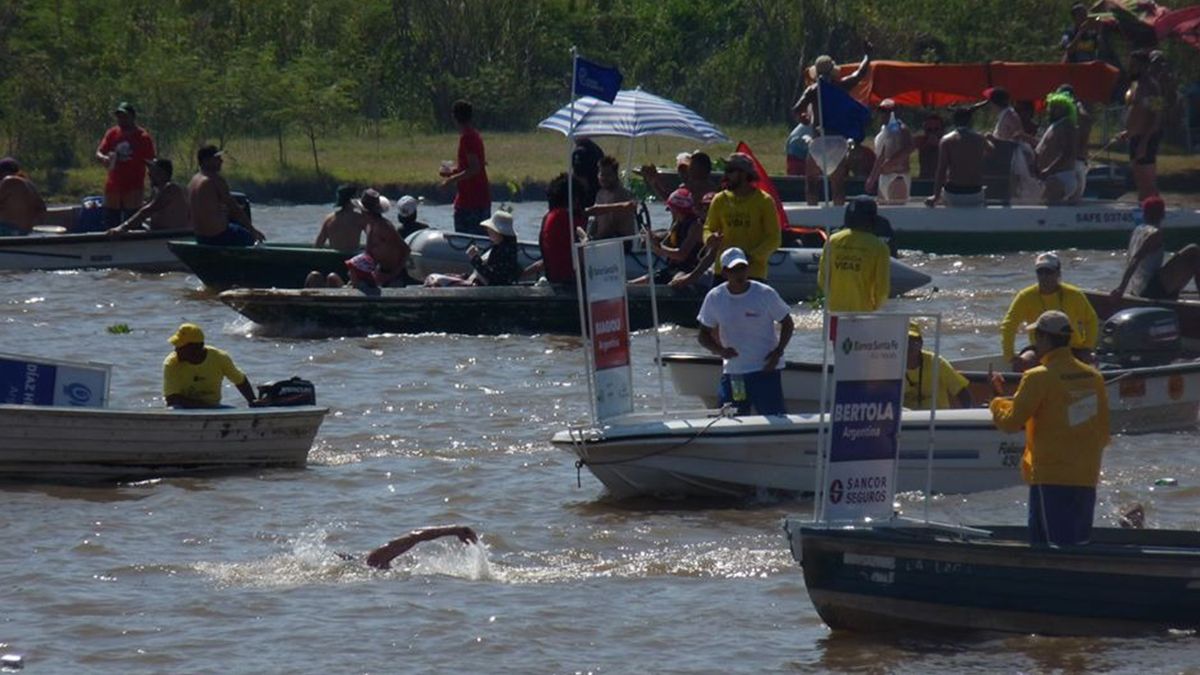 El domingo 4 de febrero de 2018, Pérez (en primer plano, a la derecha) llevó a la victoria al cordobés Guillermo Bértola. “Te sentís muy, muy contento, porque al ganador le brindaste lo que vos sabés. Ganar como guía, por haber ayudado a otro, es una satisfacción enorme, te sentís como si la hubieses ganado vos también”, destacó.