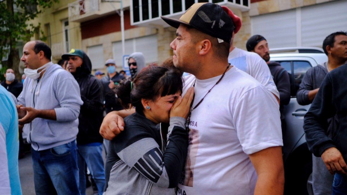Encontraron el cadáver de Claudia Repetto enterrado en una zona de acantilados
