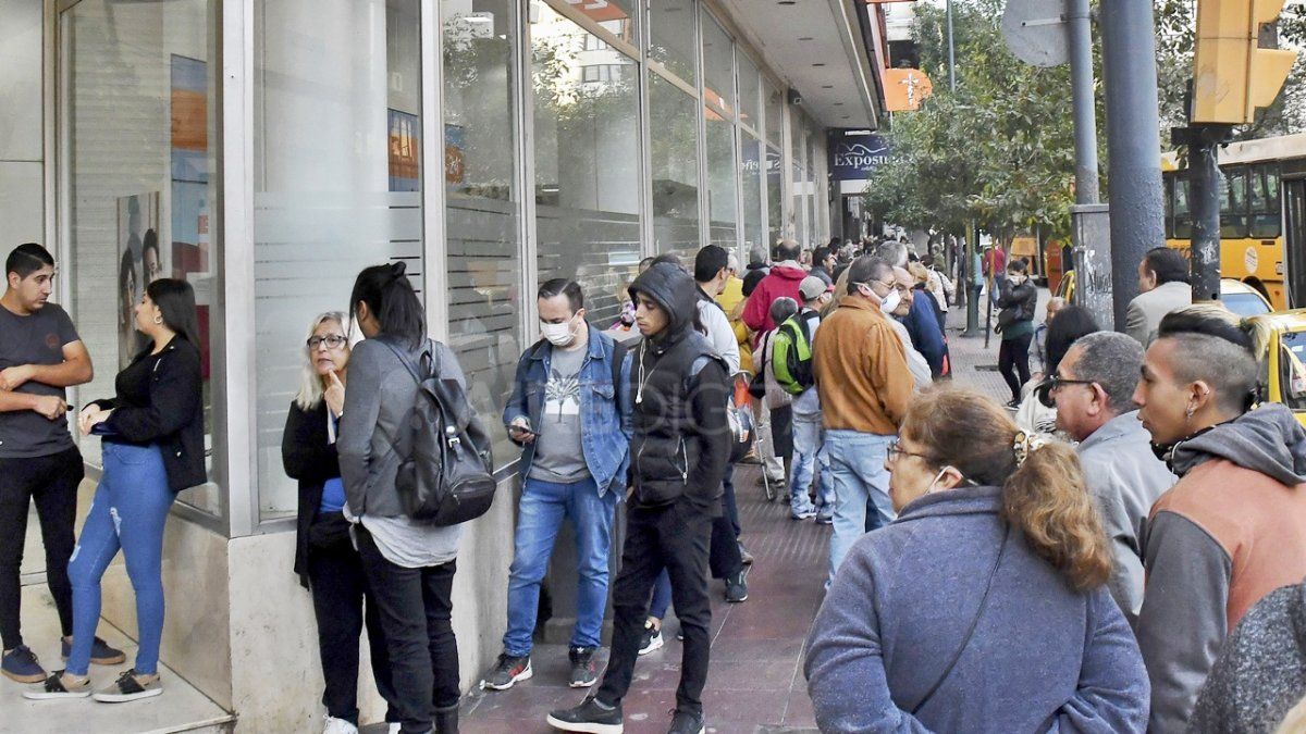 Apertura de los bancos en Córdoba capital - Córdoba
