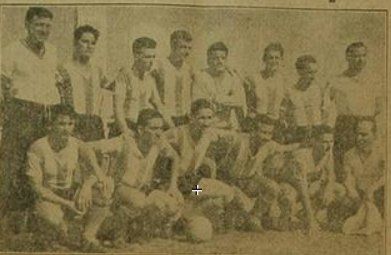 Los once titulares de Unión que jugaron aquella tarde en el Barrio Centenario.