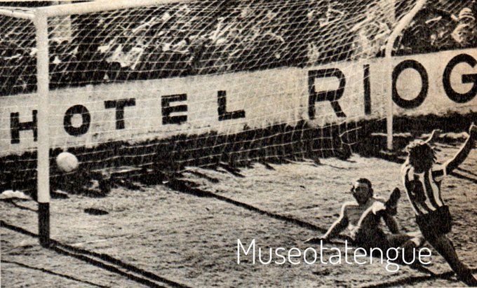 Postales históricas de aquella jornada en el 15 de Abril. Gentileza: Museo Tatengue.