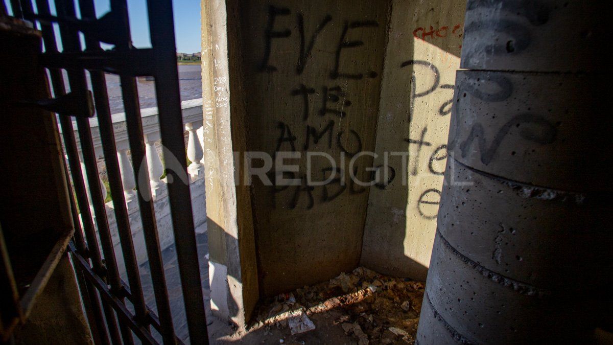 El acceso al faro estaba abierto este lunes a la mañana.