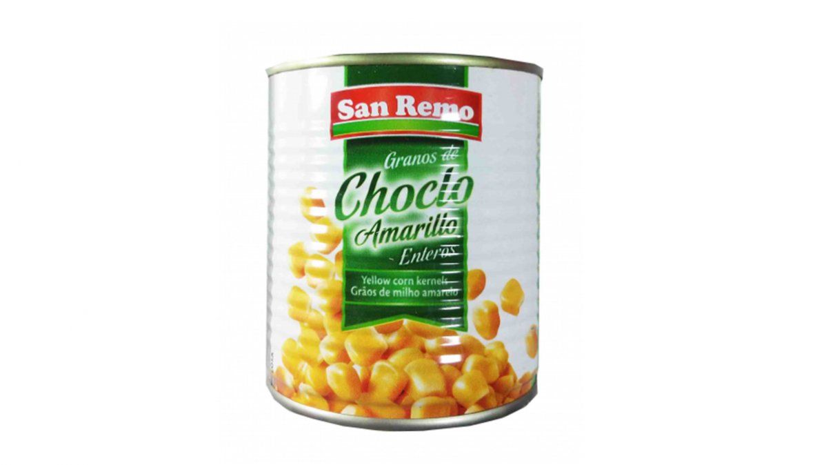 "Al abrirlo se evidenció liberación de gas, líquido espeso con alta densidad y abundante sólidos con poca cantidad de granos de choclo y olor ácido intenso putrefacto", indicó Anmat.