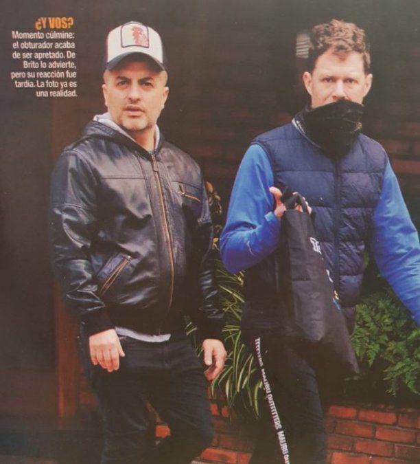 Ángel De Brito junto a Javier Medina, su supuesto esposo. Foto: revista Paparazzi.