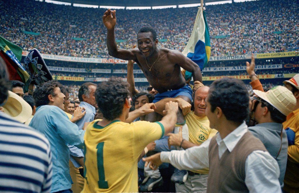 Pelé obtuvo tres Copas Mundiales de la FIFA: Suecia 1958, Chile 1962 y México 1970.