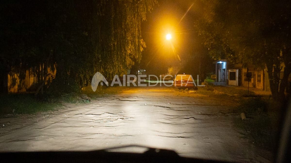Los evadidos son buscados por barrio Villa Hipódromo.