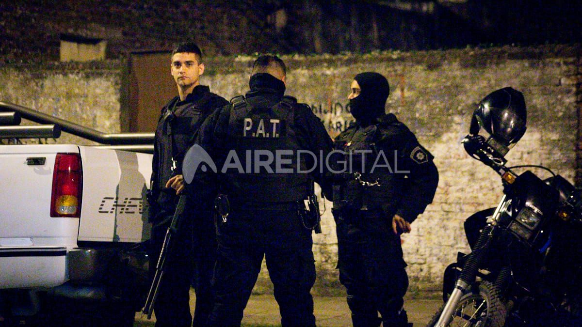 La Policía desplegó un importante operativo para dar con los evadidos.