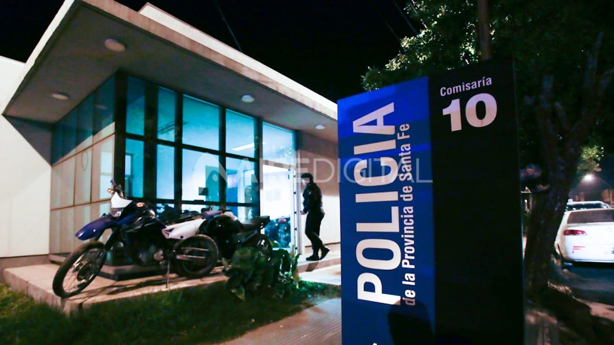 La Comisaría N°10, ubicada en la intersección de Estanislao Zeballos y Lamadrid.