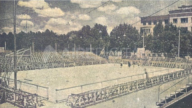 La primera cancha de básquet de Unión, inaugurada en 1954.