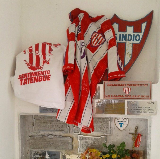 Lugar donde descansan los restos de Hernán Solari, en la localidad de Ingeniero Charnoudie.