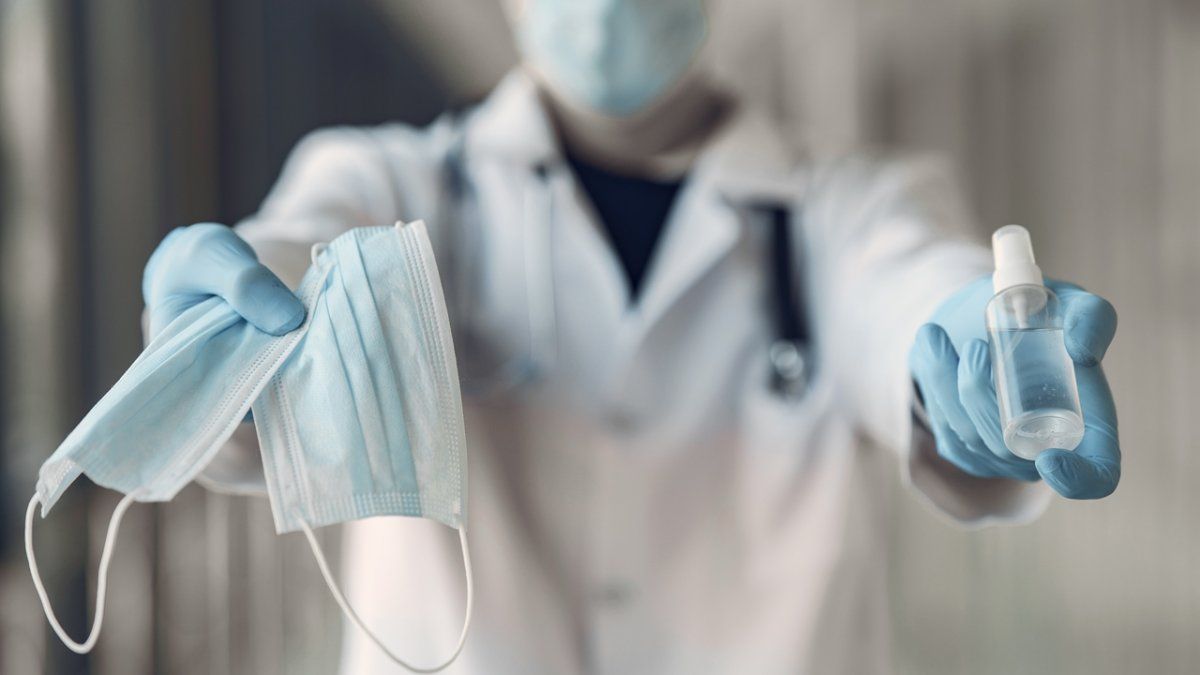 El personal de salud sufrió amenazas reiteradas por salir a trabajar.