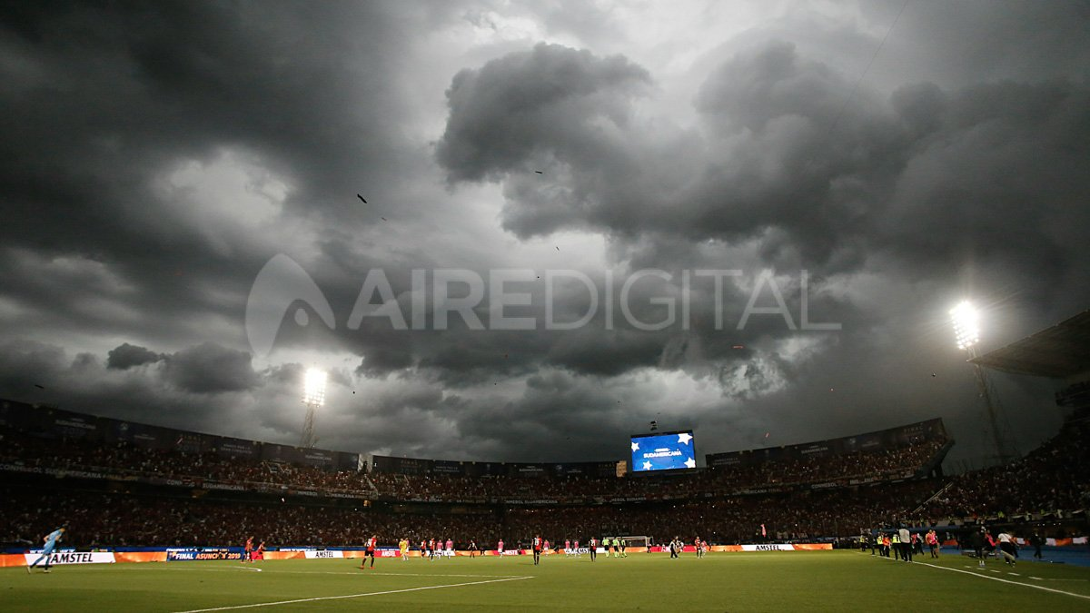 40.000 hinchas sabaleros alentaron a Colón en la final de la Copa <a href=