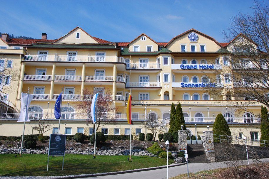 El hotel de Alemania donde se alojó el monarca de Tailandia junto a sus veinte esposas.