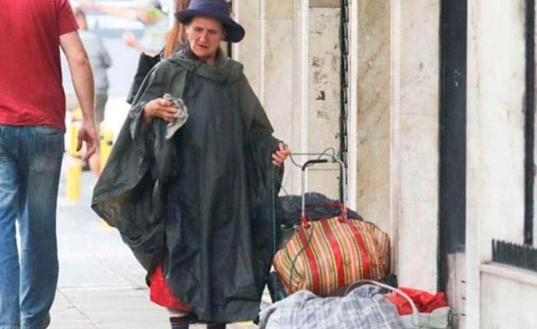 La prima de Marcela Basteri asegura que ella está viva y que es la indigente que andaba por San Telmo.