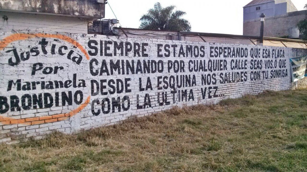 En cada aniversario del crimen, la Asociación de Familiares de Víctimas de la Inseguridad realiza una suelta de globos frente al mural dedicado a Marianela. Este año será la excepción, puesto que la cuarentena impuesta por el coronavirus impide los eventos públicos.