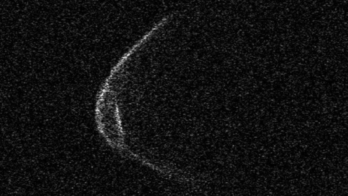 El asteroide que se acercó a la Tierra el pasado 29 de abril del 2020 en plena pandemia, mostró forma de barbijo, señalaron desde el observatorio de Arecibo.