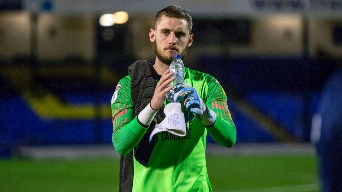 Ted Smith con la camiseta del Southend, club en el que hizo su presentación.