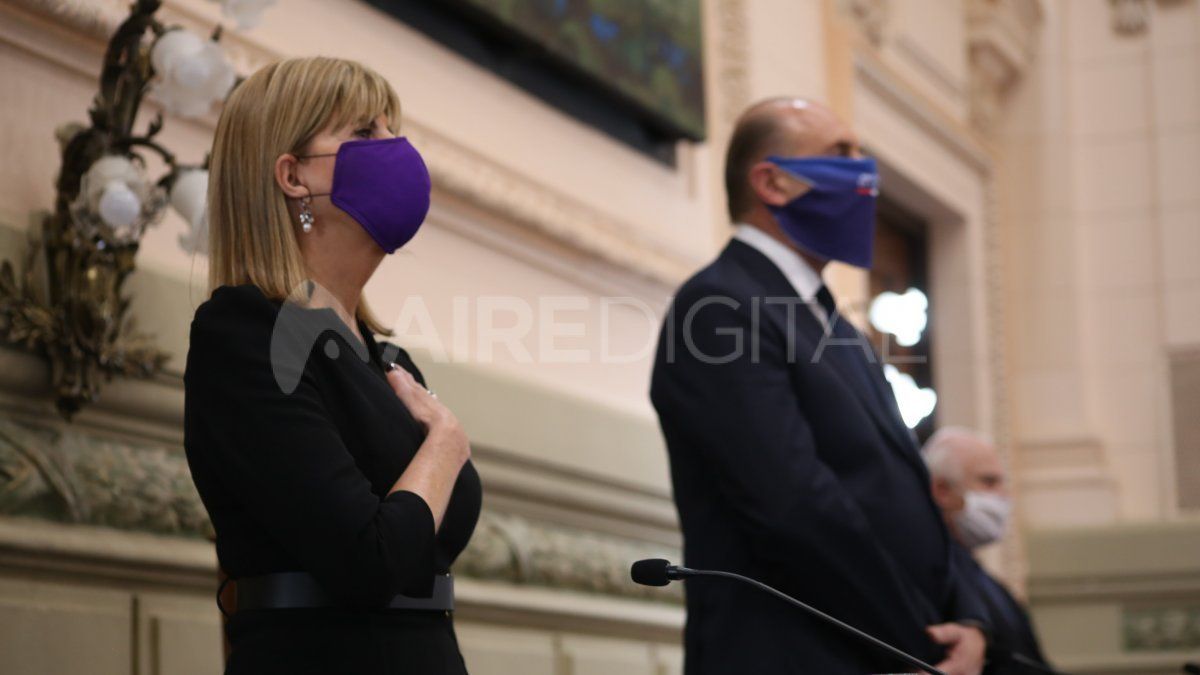 El discurso de Omar Perotti frente a la Asamblea Legislativa duró casi una hora y media.
