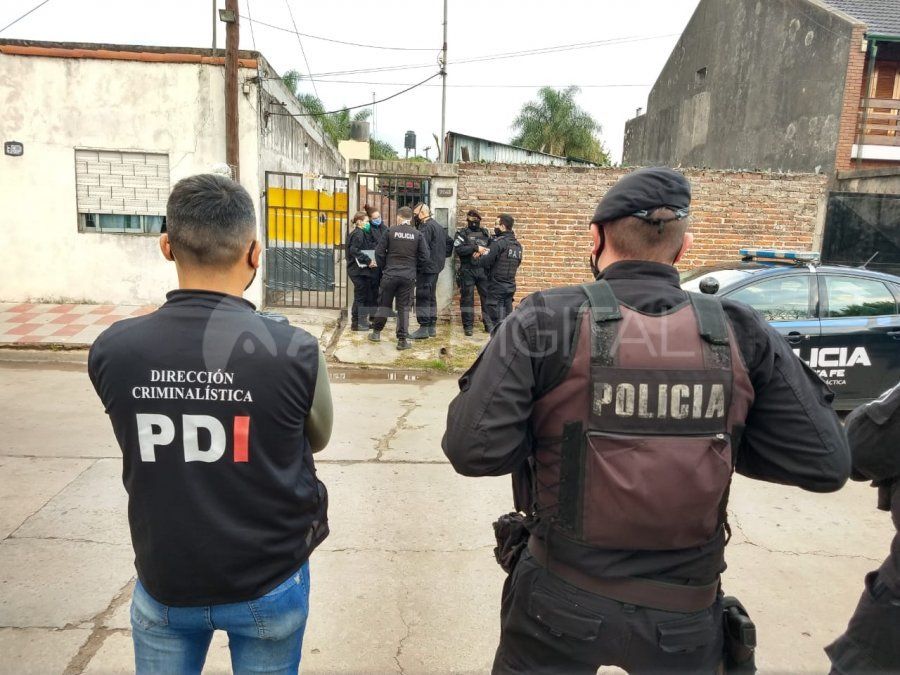 Dos personas fueron detenidas luego de una violenta entradera en Guadalupe Oeste.