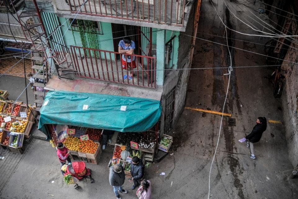 El martes, la Ciudad de Buenos Aires hisopó un total de 39 vecinos del Barrio 31 de Retiro, de las cuales 30 resultaron positivo. 