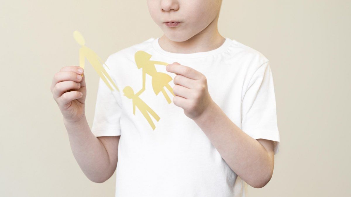 El aislamiento social, preventivo y obligatorio trastocó la vida de todos, pero la situación se volvió particularmente compleja para las familias en las que los padres no conviven.