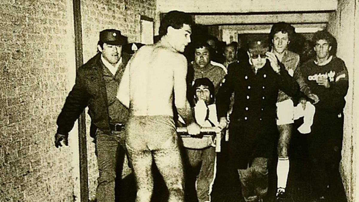 A pesar de la cantidad de sangre que perdió, Claudio Zacarías se mantuvo consciente en todo momento hasta llegar al hospital para ser asistido.