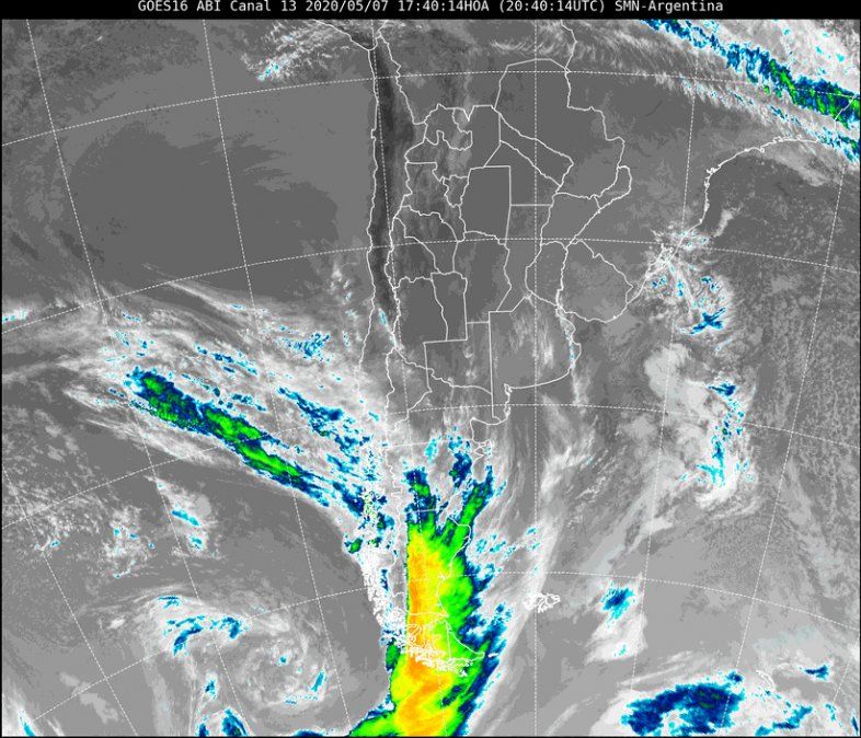 La imagen satelital muestra un cielo con poca nubosidad en todo el centro y norte del país. Estas condiciones persistirán en los próximos días, con temperaturas en suave ascenso debido a la influencia del viento que rotó al sector norte.