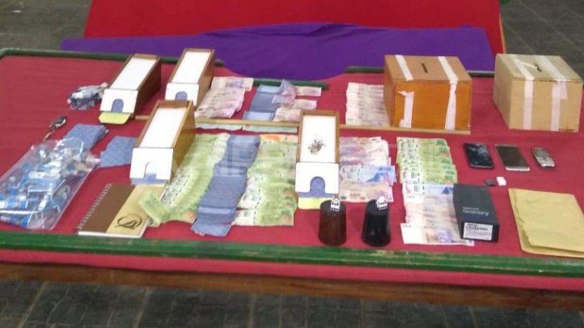 El 10 de noviembre del 2018, la PFA irrumpió en el establecimiento.