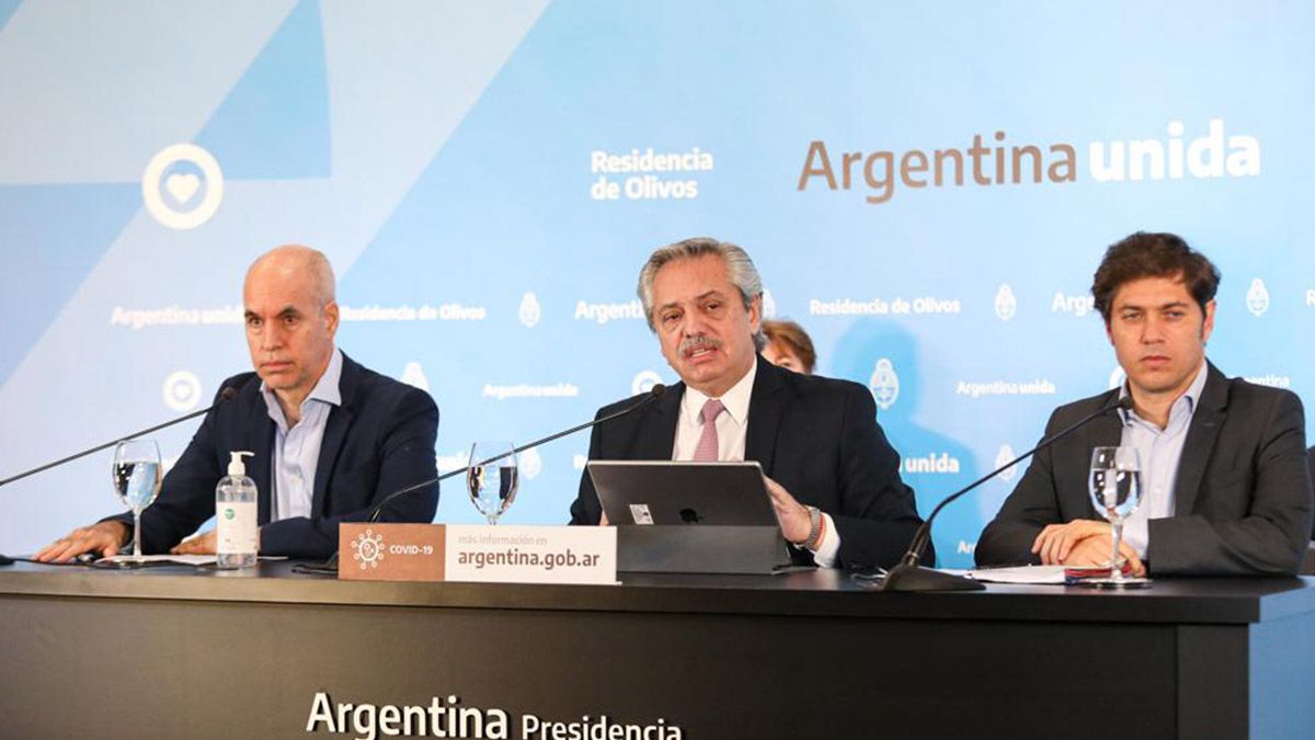 Alberto Fernández en conferencia junto a Axel Kicillof y Horacio Rodríguez Larreta.