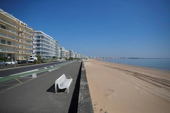 Playa vac&iacute;a. En La Baule. (Foto ilustrativa: REUTERS/Stephane Mahe) &nbsp; &nbsp;