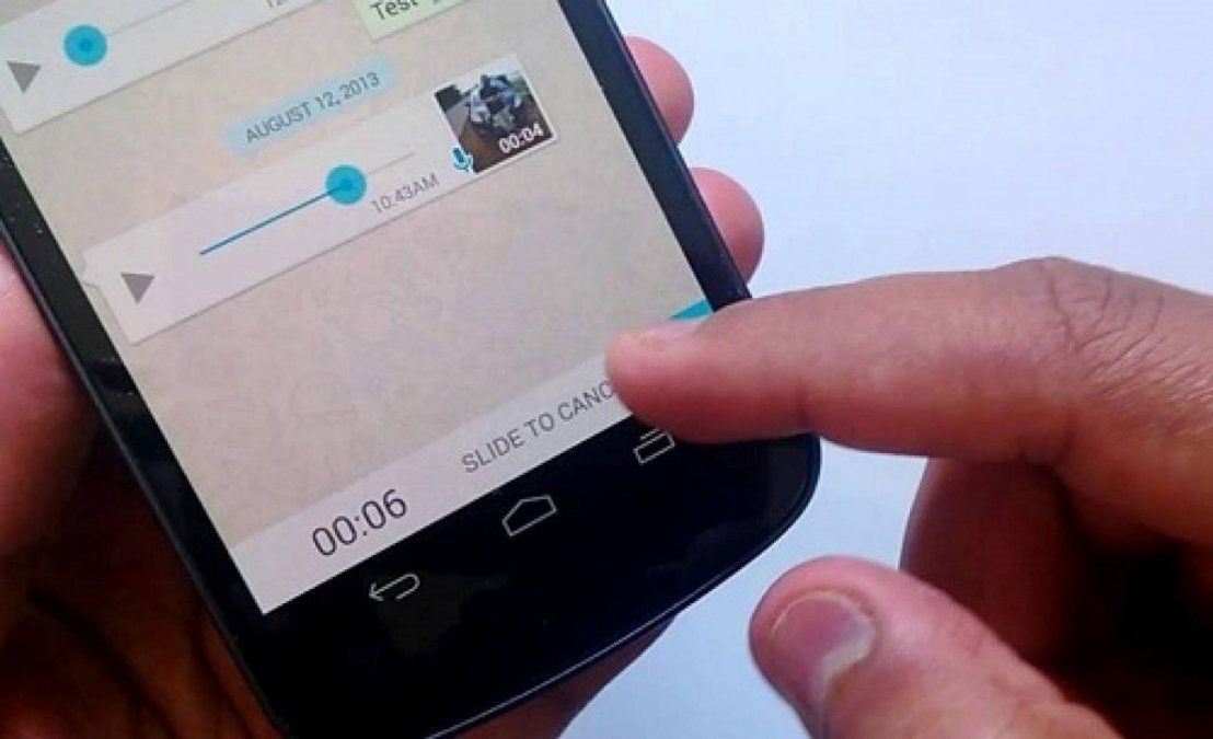 Cómo grabar y escuchar una nota de voz en WhatsApp