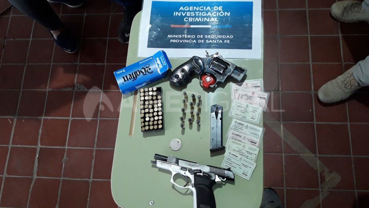 Armas y municiones. Parte del secuestro que encontraron los investigadores.