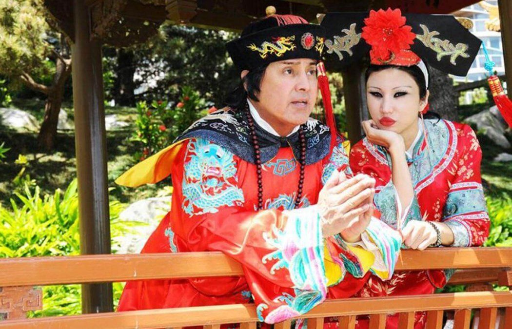 Ricky Maravilla sorprendió a todos sus fans años atrás, cuando presentó a su novia japonesa.