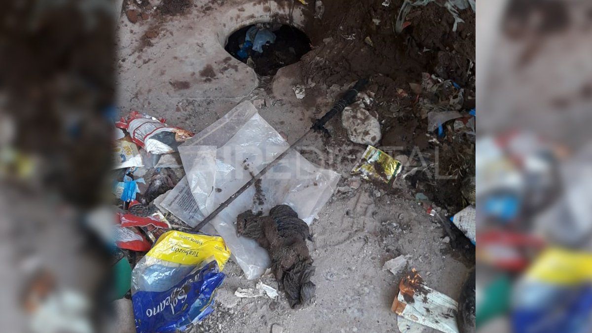 El arma estaba envuelta en trapos y bolsas.