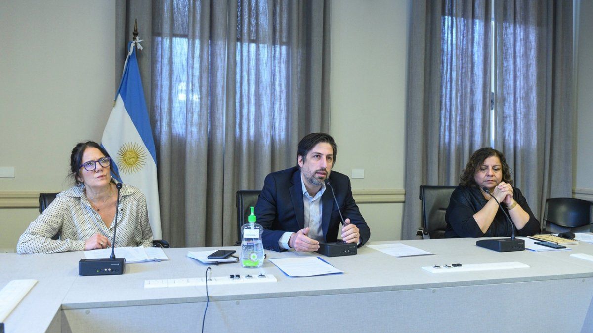 El ministro Nicolás Trotta presidió la asamblea del CFE. "Sostenemos la importancia de garantizar el derecho a la educación como responsabilidad concurrente entre el Estado Nacional y los Estados jurisdiccionales", expresó.