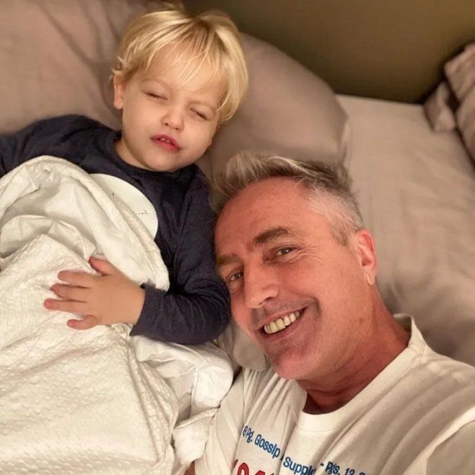 Marley y Mirko, muy tiernos en casa.