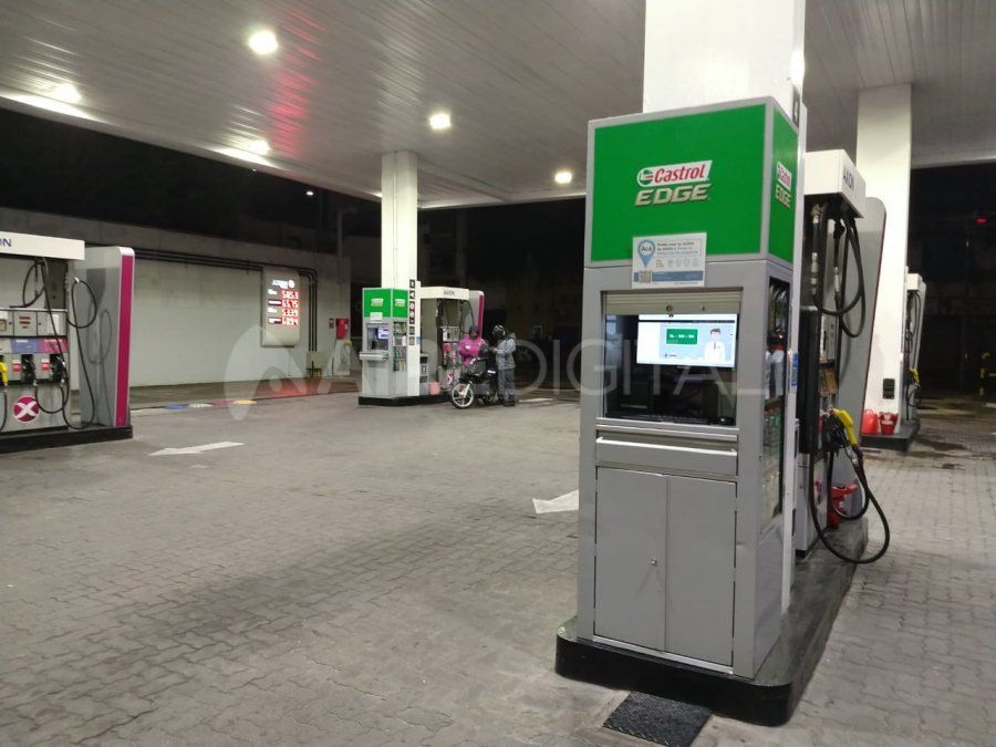 Un motochorro robó, derrapó en frente de la comisaría y lo detuvieron.