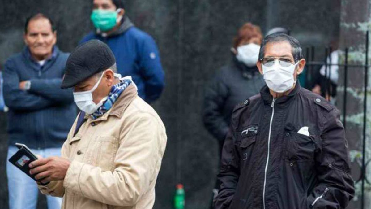 El barbijo se implementó en todo el mundo desde que se conoció la pandemia. Es para evitar que los contagiados de coronavirus propaguen la enfermedad.