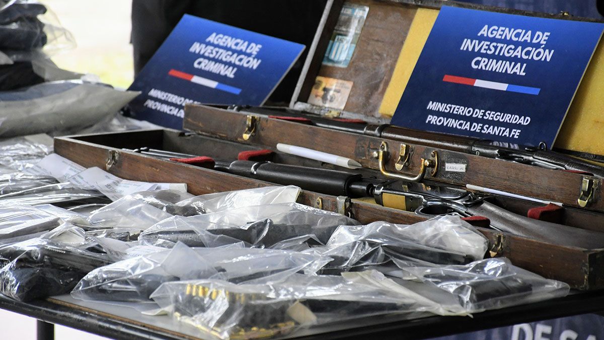 Los allanamientos fueron realizados por la Agencia de Investigación Criminal (ex PDI).