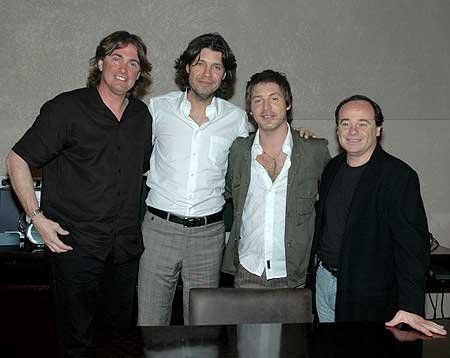 OTROS TIEMPOS. ALEJANDRO STOESSEL Y MARCELO TINELLI TRABAJARON JUNTOS HASTA QUE EL DINERO SE METIO EN EL MEDIO. JUNTO A ELLOS, SUAR Y CODEVILLA, LA PLANA MAYOR DEL 13.