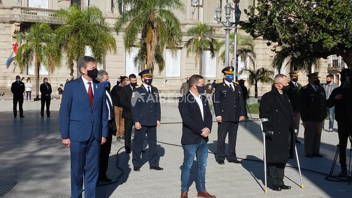 Las autoridades durante el acto de este 25 de Mayo.