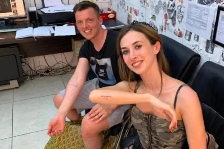 La pareja dijo que ahora se enfocan en mantenerse con una actitud positiva Crédito: SWNS 