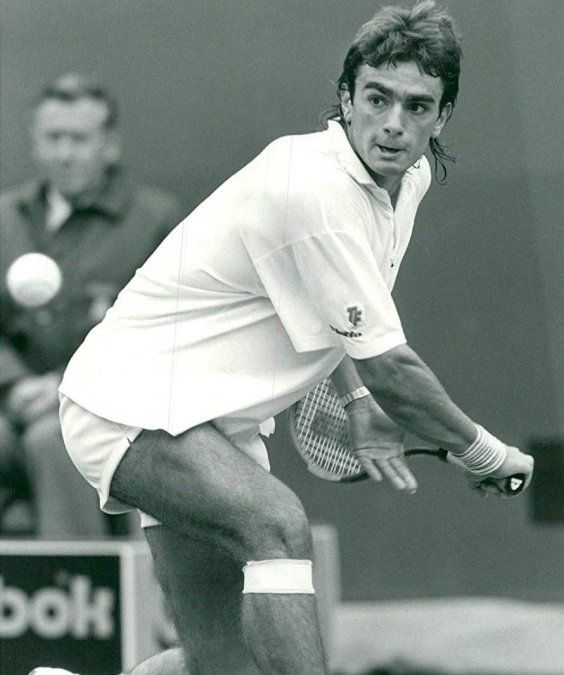 El tenista tandilense, Guillermo Pérez Roldán, relató los maltratos que recibió de su padre durante su etapa como jugador.