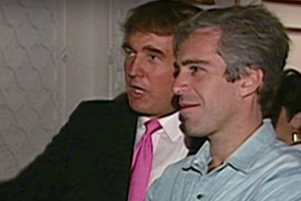 Jeffrey Epstein junto a Donald Trump