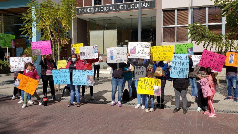 Familiares de Nancy pidieron justicia por el femicidio. 