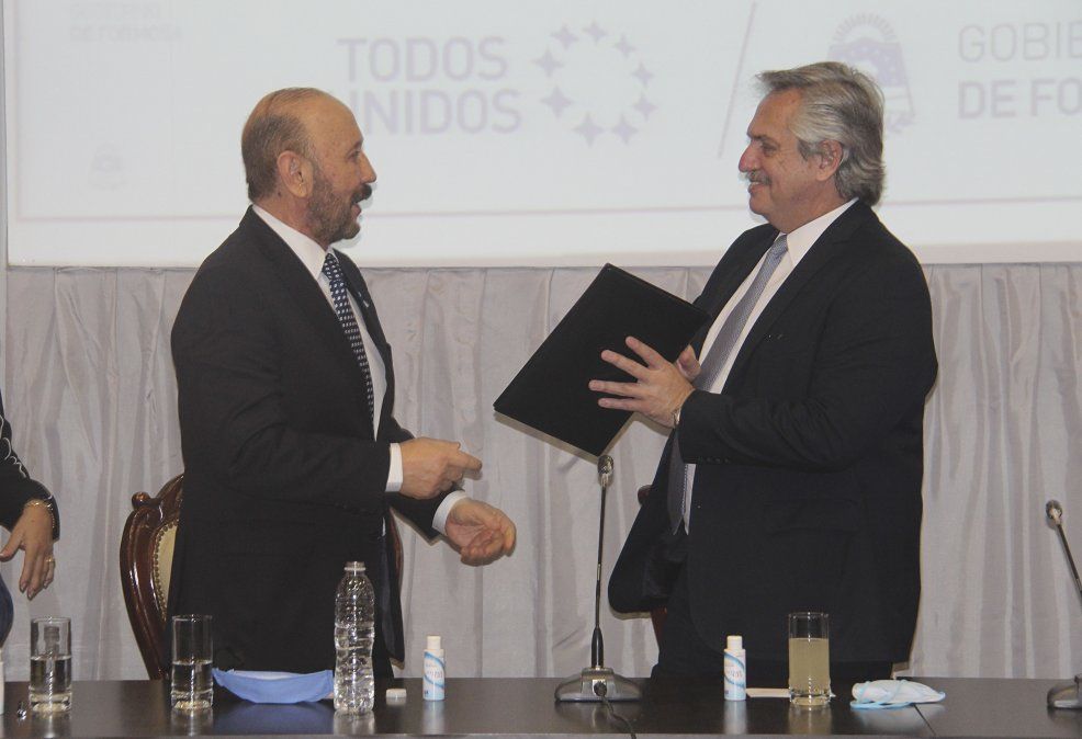 Alberto Fernández junto al gobernador de Formosa, Gildo Insfrán.