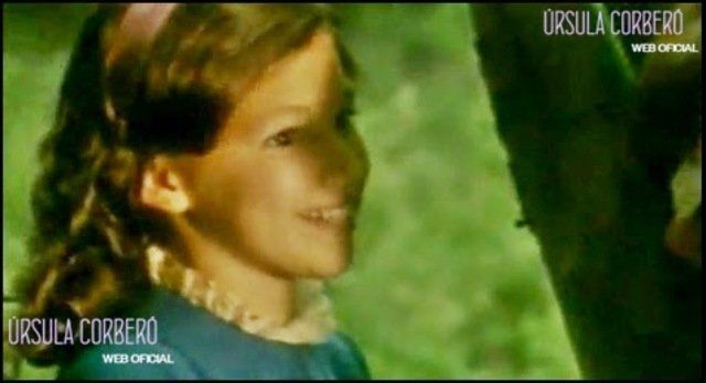 Úrsula Corberó se niña